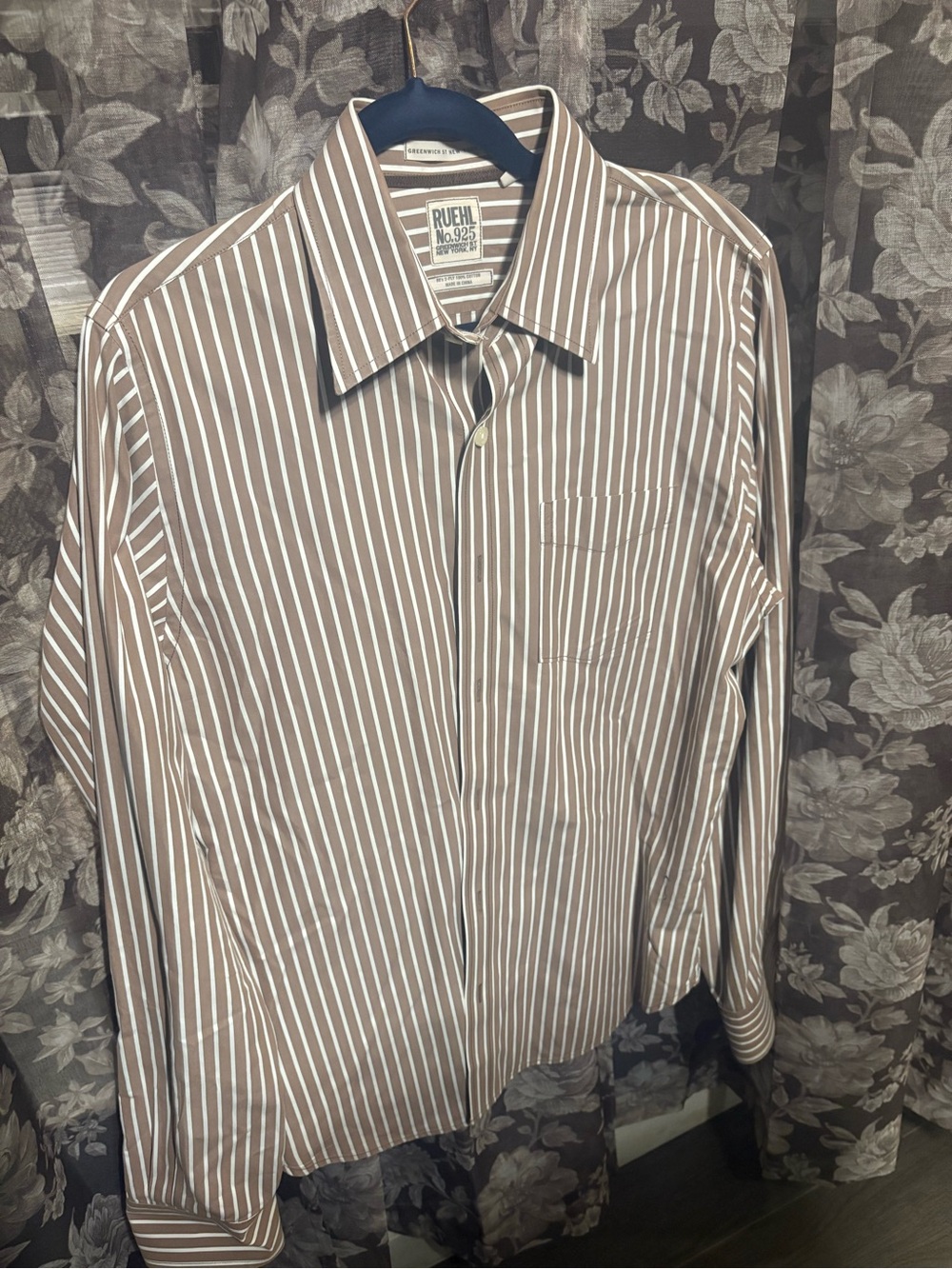 RUEHL No.925 Men's Brown & White Striped Button-Up Shirt center 100% Cotton